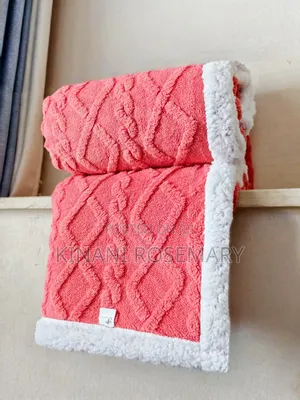 Title: Luxury Coral Pink Reversible Sherpa Fleece Throw Blanket