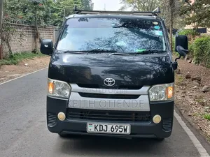 Toyota HiAce 2016 White