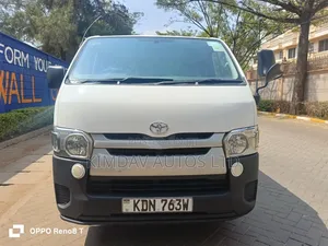 Toyota HiAce 2016 White