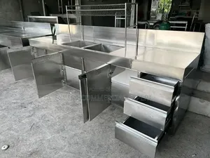 Kitchen Cabinet 7.5 Ft Long