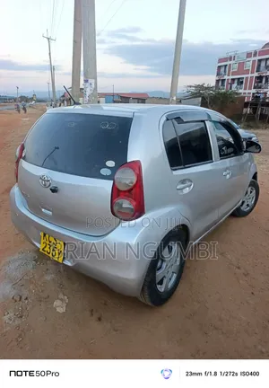 Toyota Passo 2011 Silver