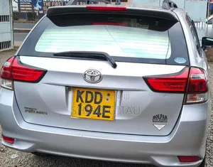 Toyota Corolla Fielder 2014 Silver