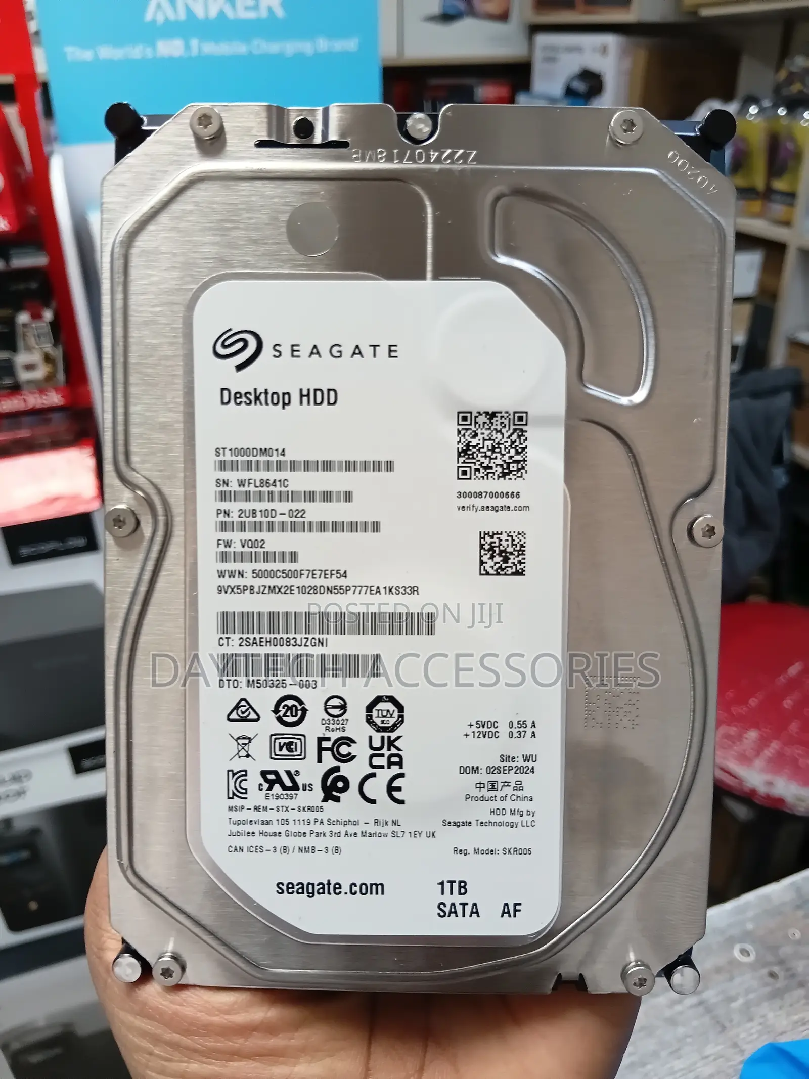 This Is a Seagate Desktop HDD With a 1TB Capacity.