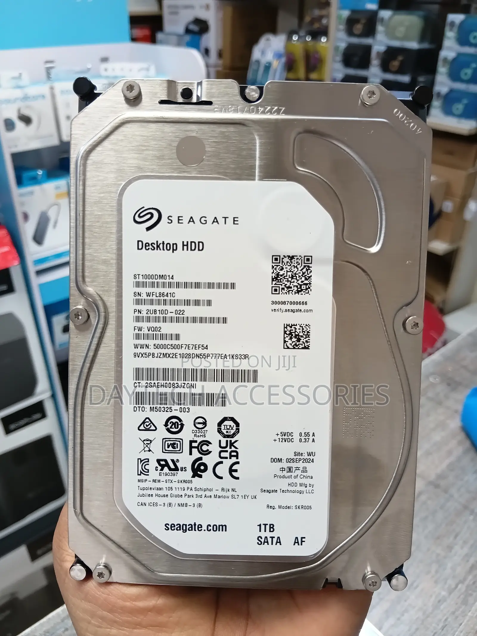 This Is a Seagate Desktop HDD With a 1TB Capacity.