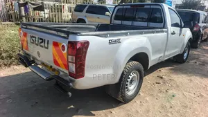 Isuzu D-MAX 2014 Silver
