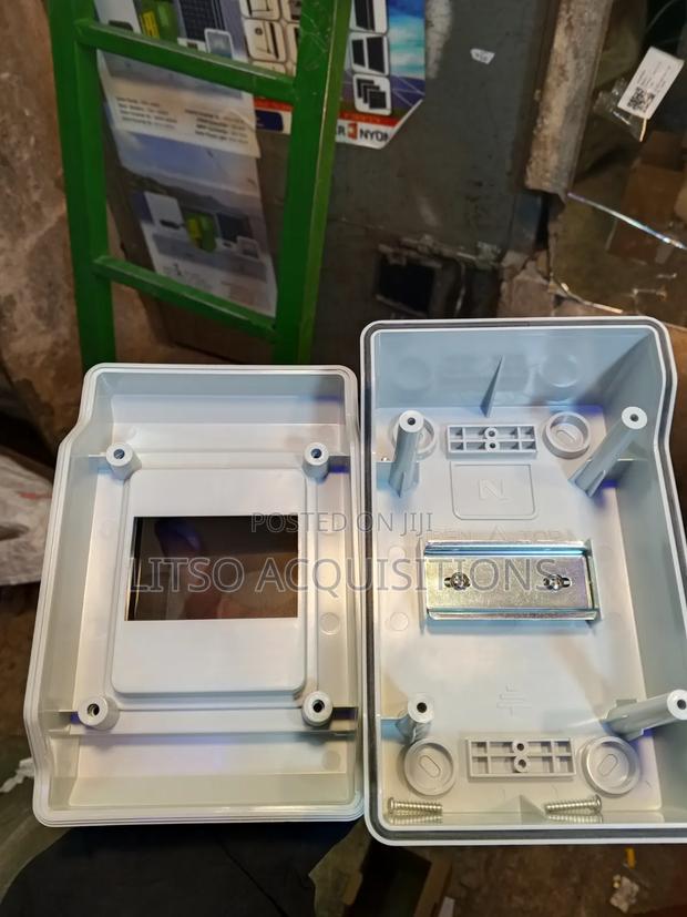 VOLTRIQ 5-Way Weatherproof Distribution Board IP66 Consumer Unit - thumbnail 2
