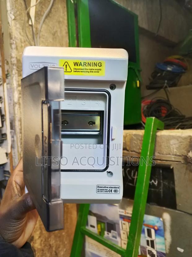 VOLTRIQ 5-Way Weatherproof Distribution Board IP66 Consumer Unit - thumbnail 3
