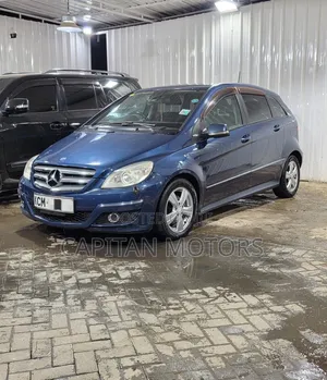 Mercedes-Benz B-Class B180 Petrol 2010 Blue