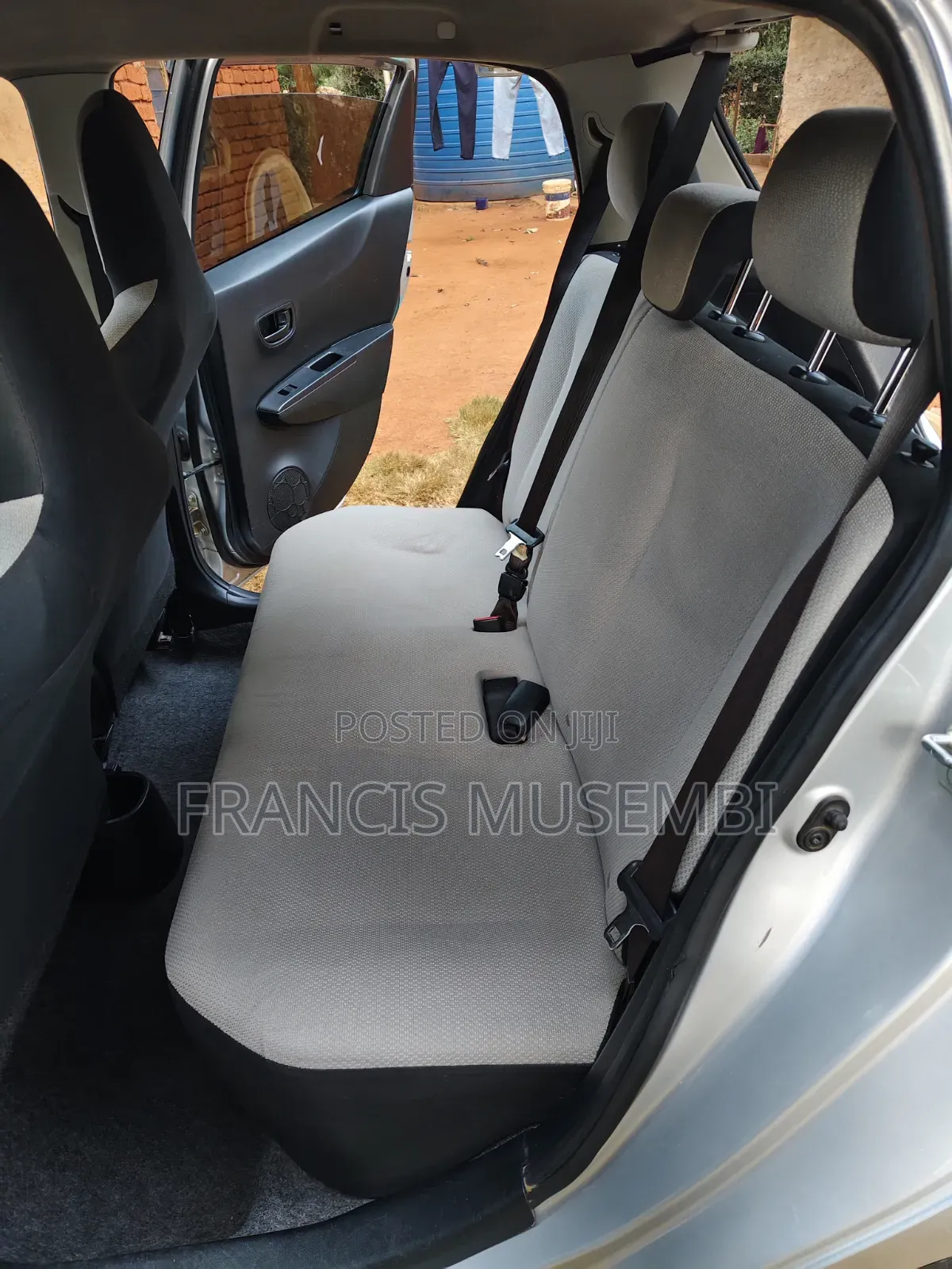 Toyota Vitz 2014 Silver