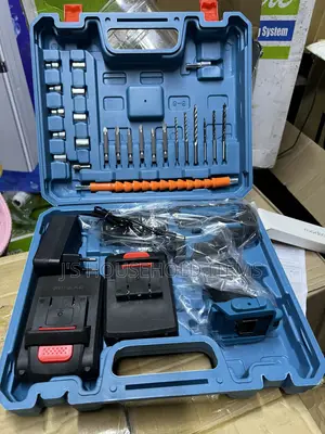 Makita 26v Cordless Drill Tool Set