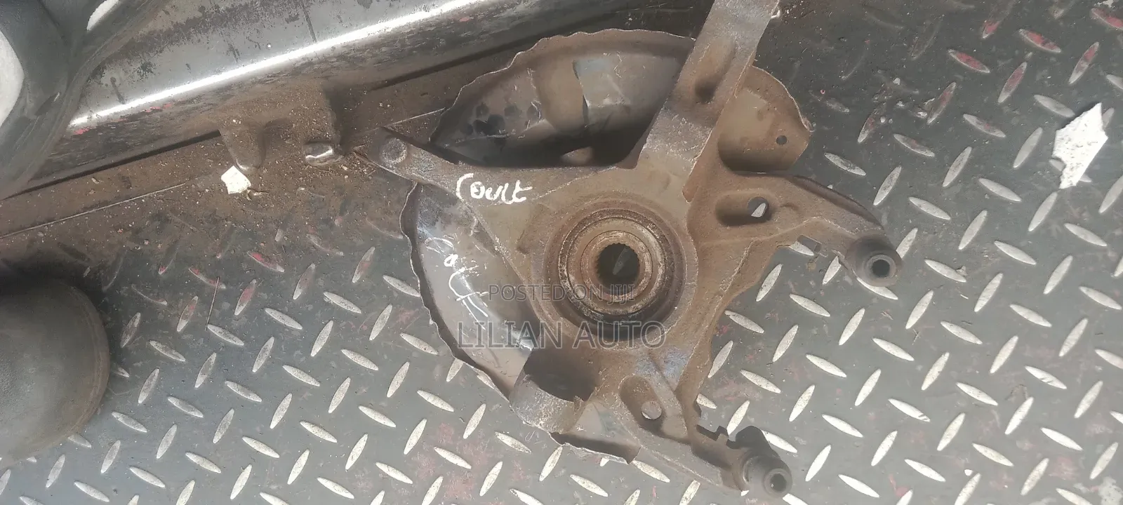Coult Front Wheel Hub