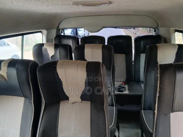 Toyota HiAce 2014 Silver - thumbnail 6