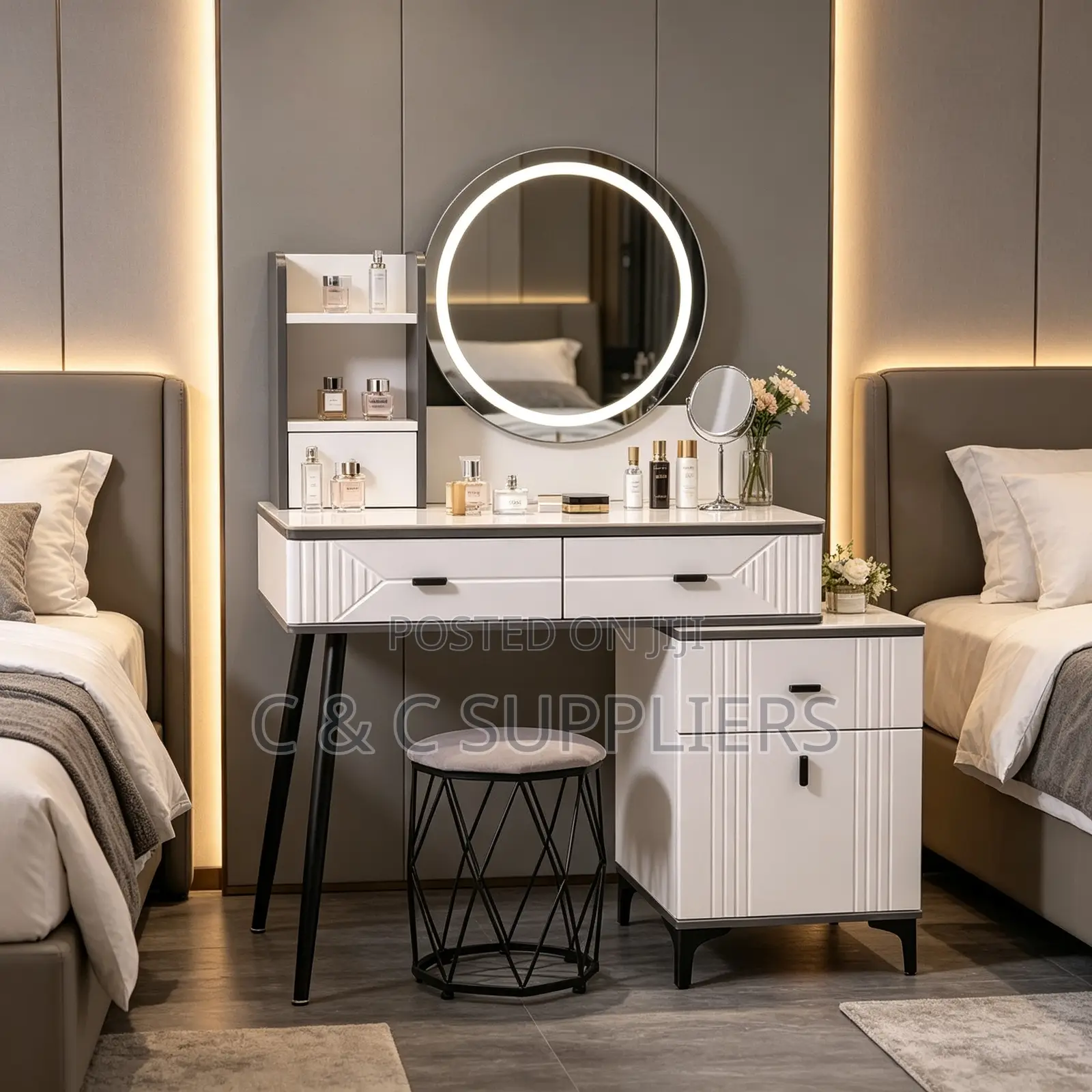 Bedroom Make Up Table With Drawers