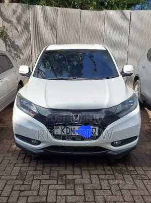 Honda Vezel 2017 White