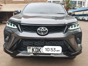 Toyota Fortuner 2016 Gray