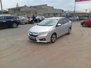 Honda Grace 2016 Silver