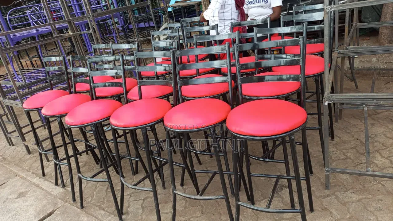 Club Red High Chairs