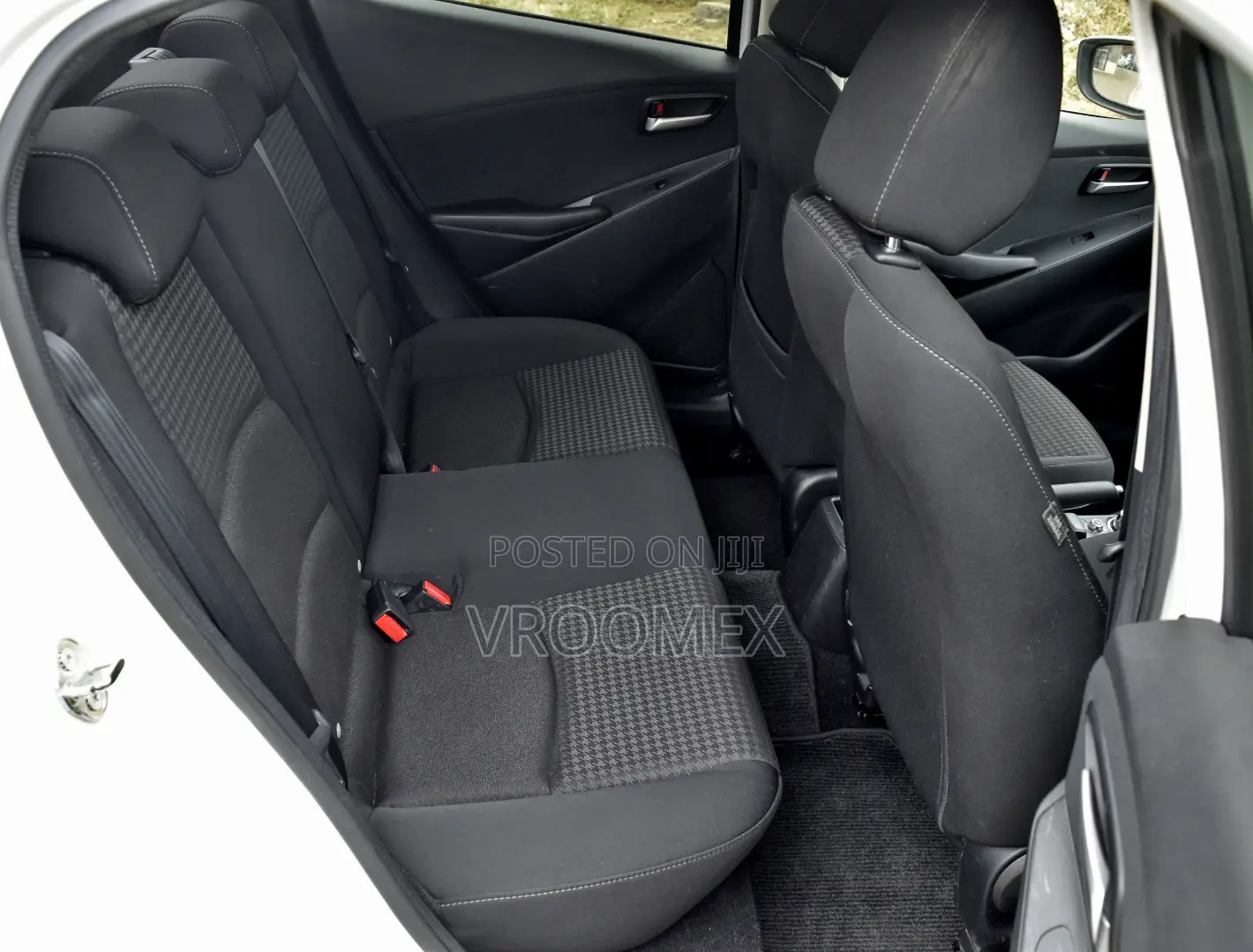 Mazda Demio 2018 White