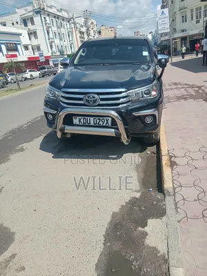 Toyota Hilux 2018 Black