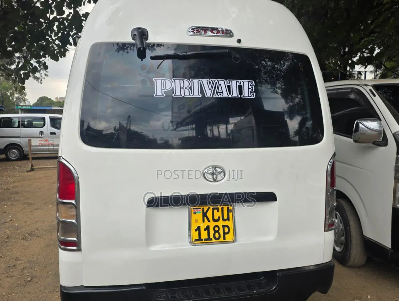 Toyota HiAce 2013 White