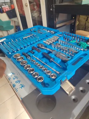 Suitable for Automotive and Mechanical Works 121pcs Tool Box Kit Wula