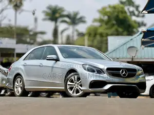 Mercedes-Benz E350 Base 4dr Sedan RWD (3.5L 6cyl 7A) 2010 Silver