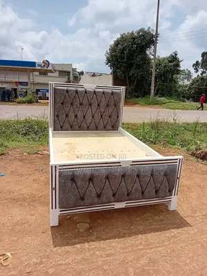 Stylist Bed