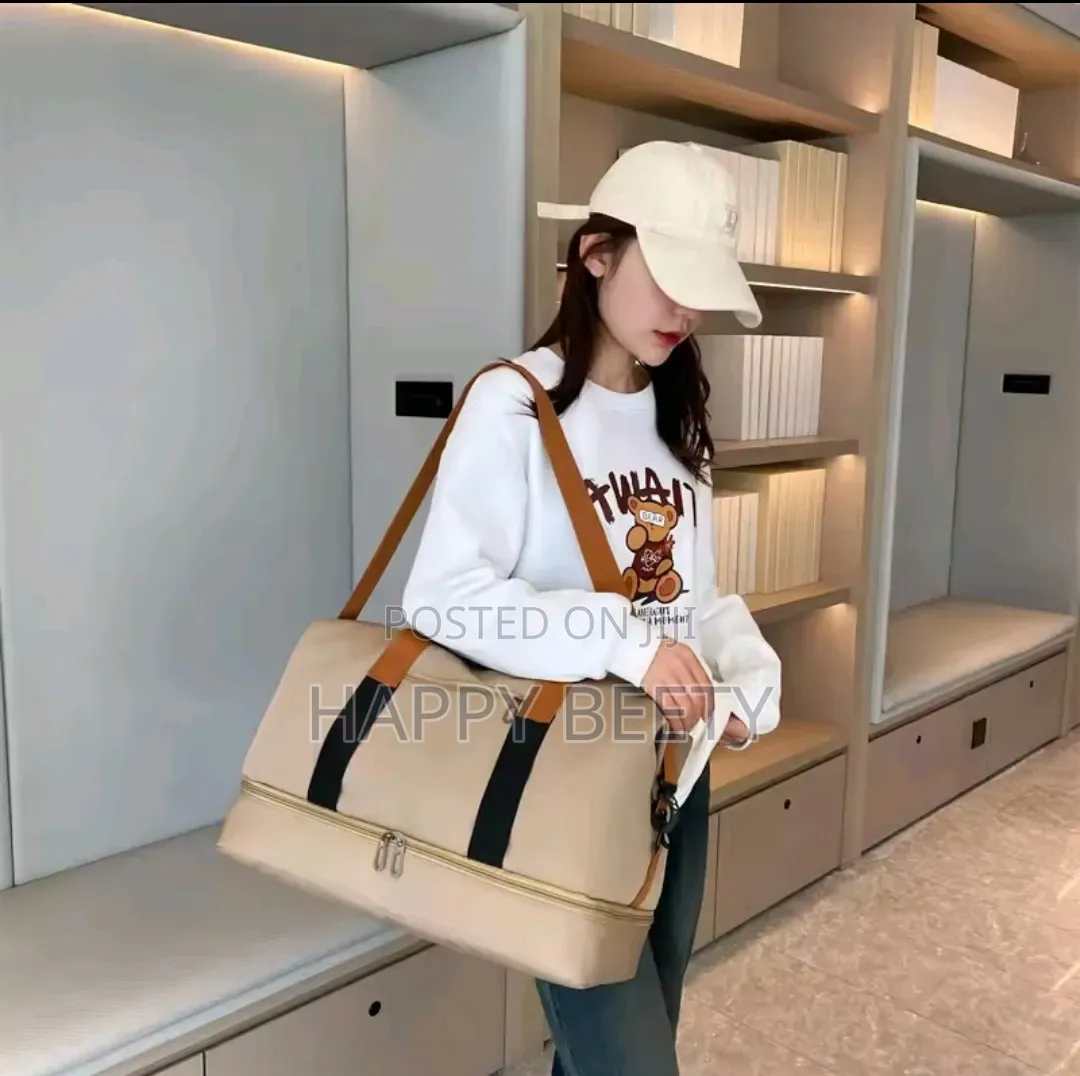 2in1 Compartment Duffle Bags 
Available With 
Shoe Bottom Compartment