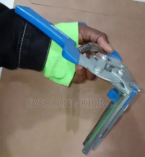 Ring Pliers for Wire Mesh Cages