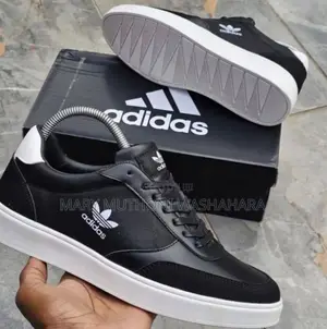 Adidas Casual