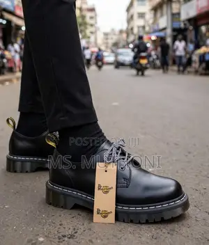 Classic Dr. Martens 1461 Bex Smooth Leather Shoes,