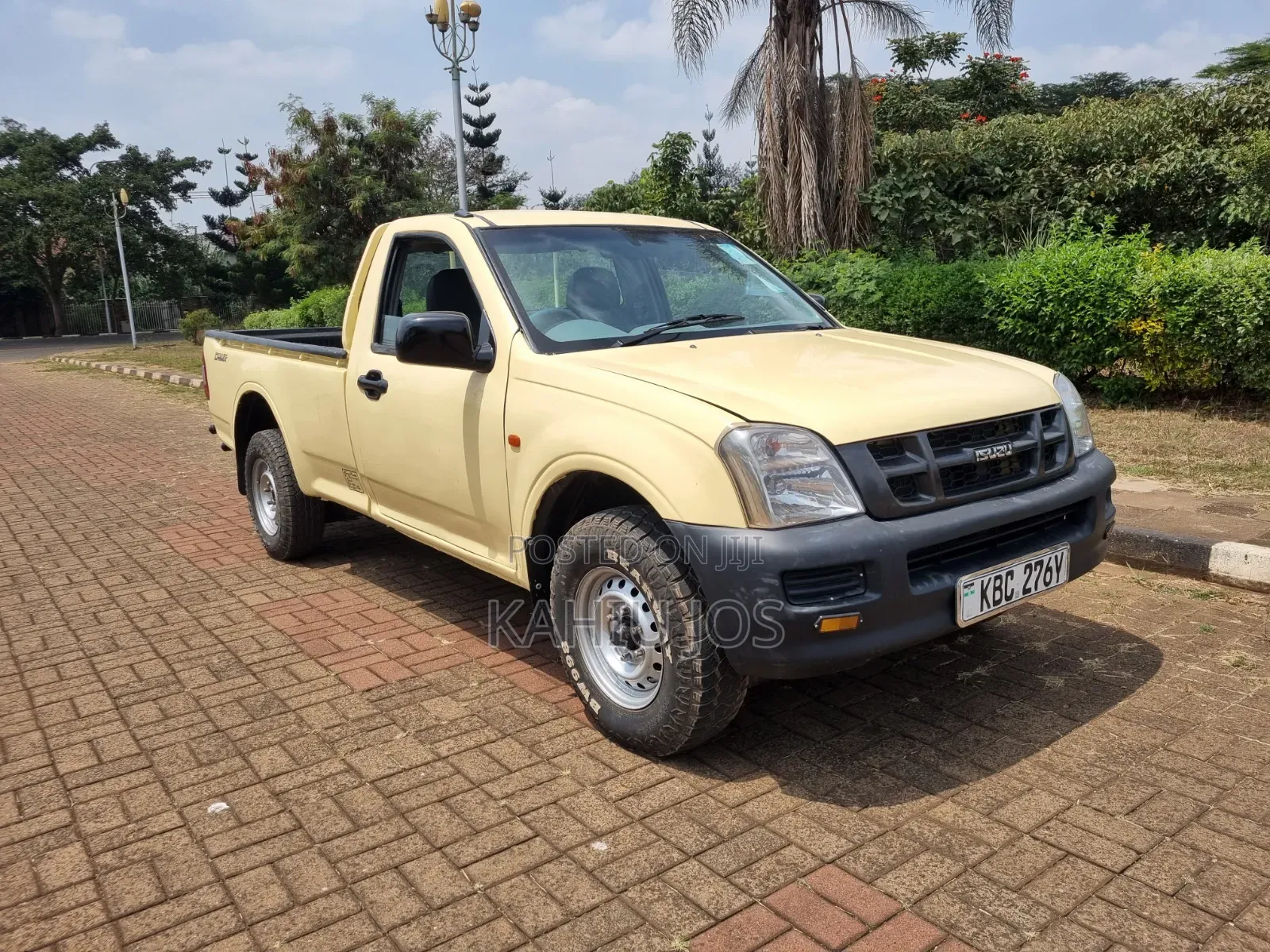 Isuzu D-MAX 2008 Yellow