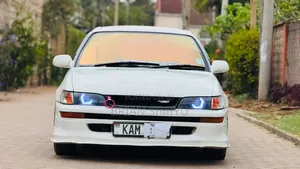 Toyota Corolla 1994 White