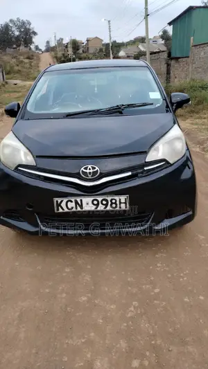 Toyota Ractis 1.3 FWD 2010 Black