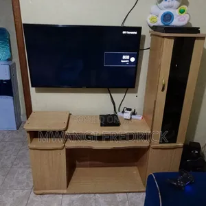 Second Hand TV Stand