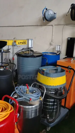 Commercial 70ltrs Vacuum Cleaner/Hoover