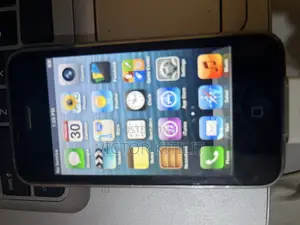 Apple iPhone 3G 8 GB Black