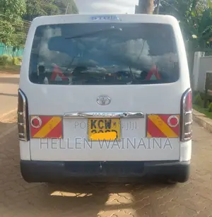 Toyota HiAce 2012 White