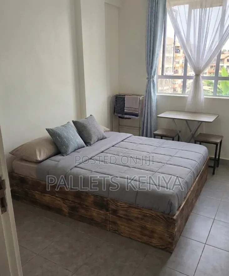5×6 Pallet Bed Frame- DurableWooden Bed Frame.(Modern)