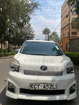 Toyota Voxy 2012 White