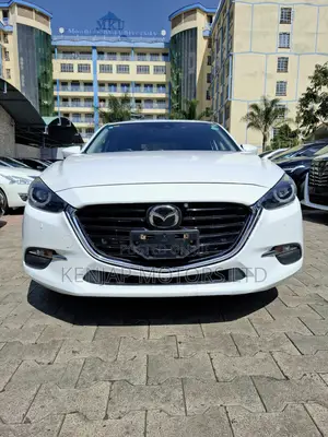 Mazda Axela 2019 White