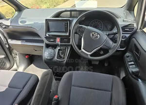 Toyota Noah 2020 Silver