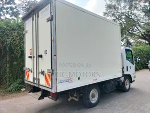 Isuzu NLR 2022