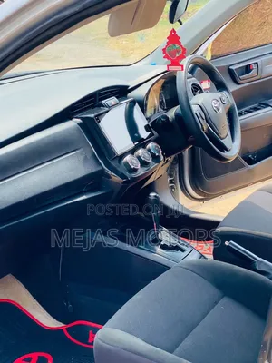 Toyota Axio 2017 Silver