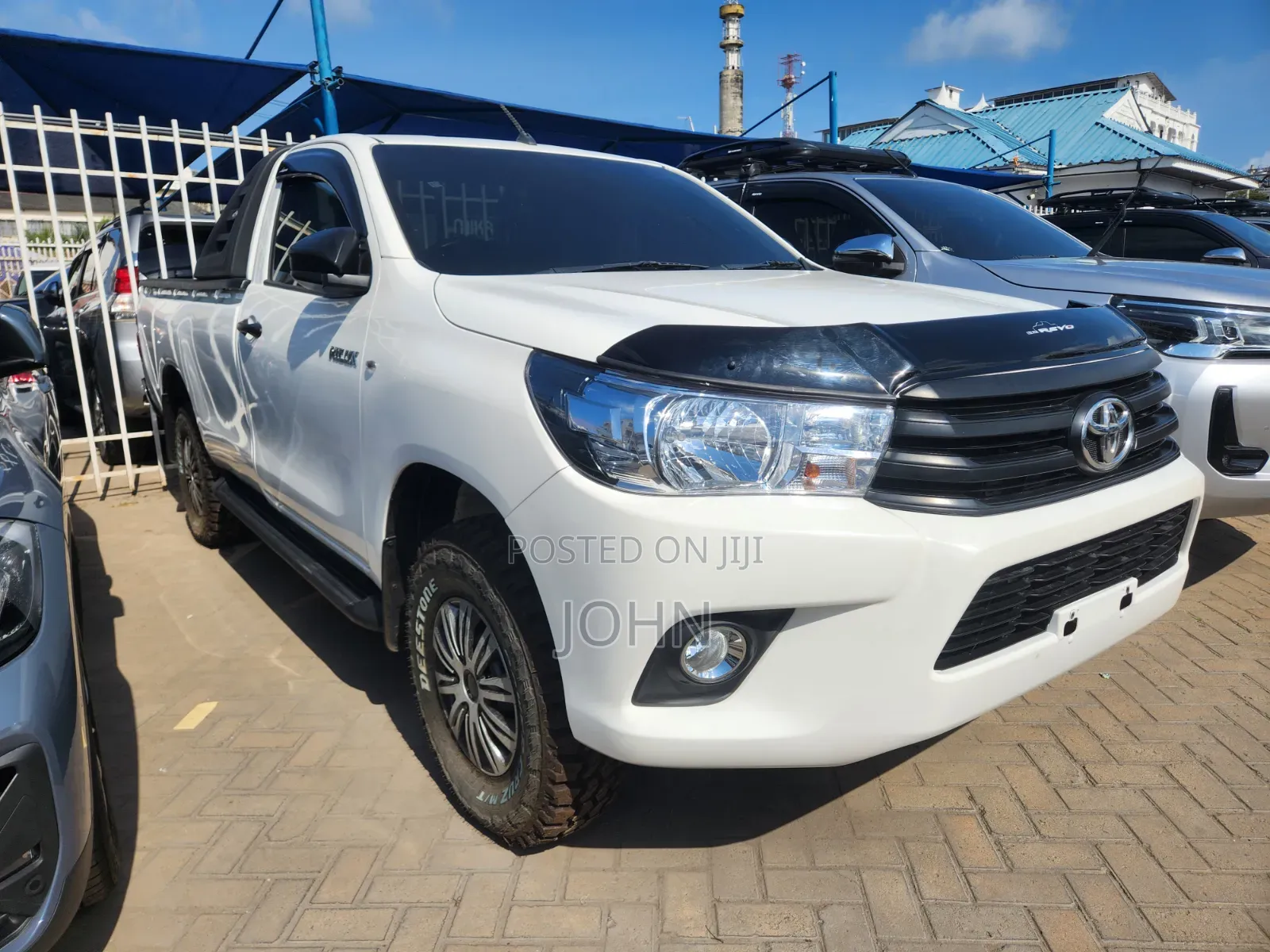 Toyota Hilux 2019 White