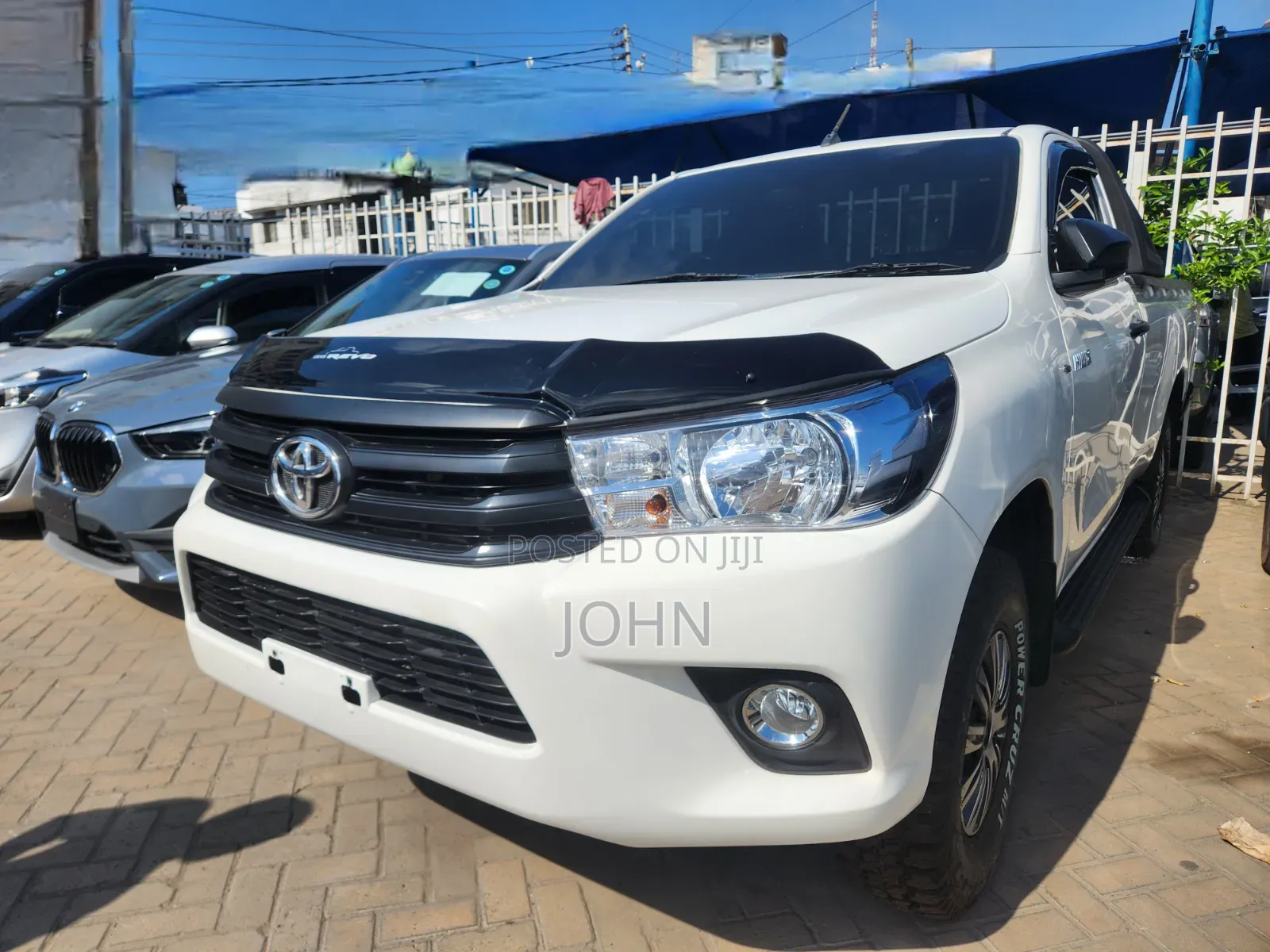 Toyota Hilux 2019 White