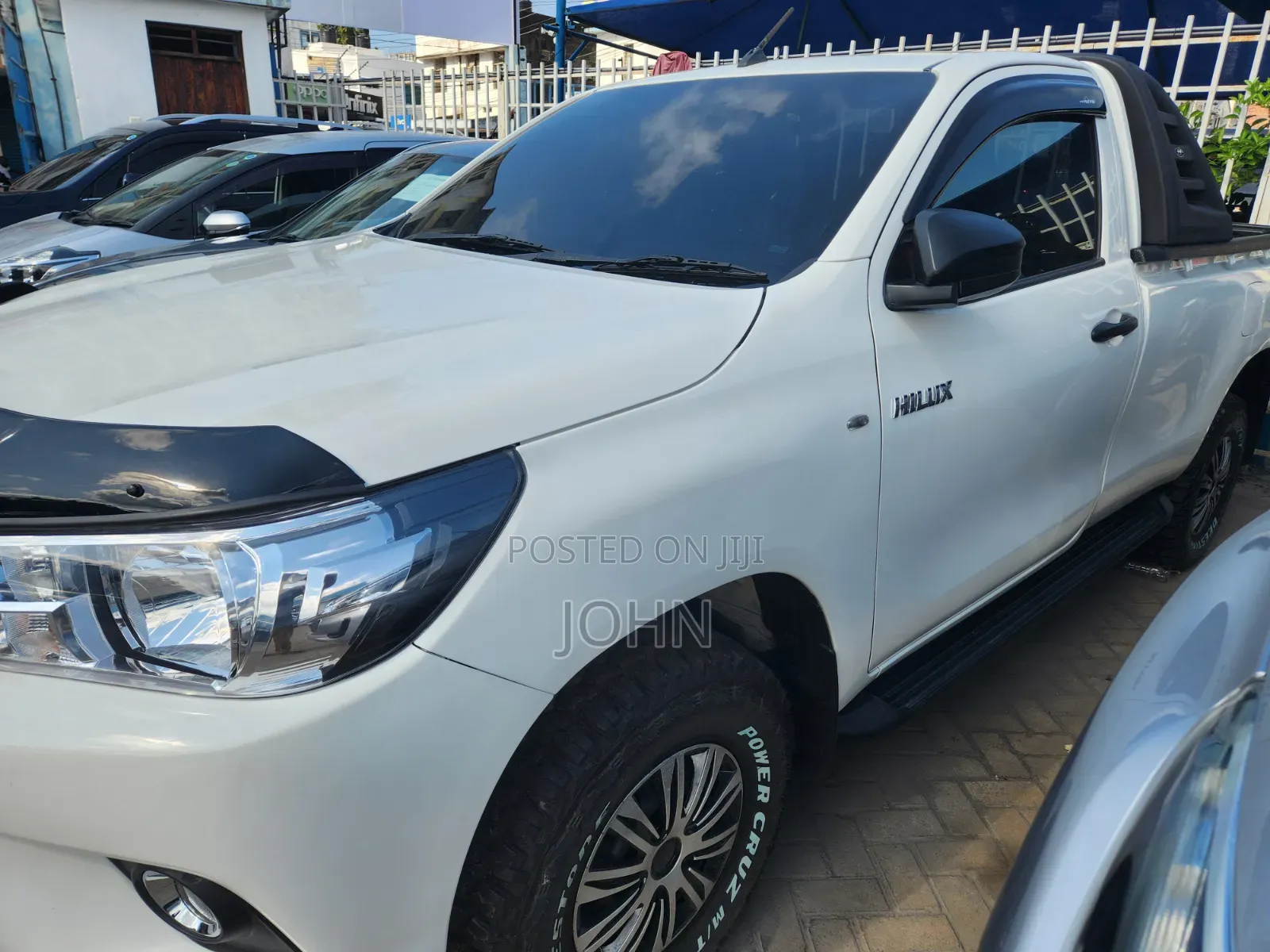 Toyota Hilux 2019 White