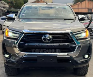 Toyota Hilux 2.4 Diesel 2020 Brown
