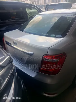 Toyota Axio 2019 Silver