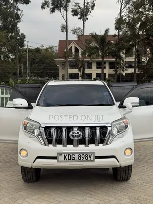 Toyota Land Cruiser Prado 2016 White